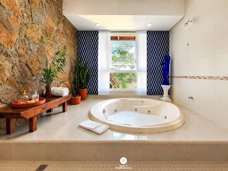 Honeymoon-Suite (Suíte Master 1 com Hidro e Piscina –) | Eigener Whirlpool