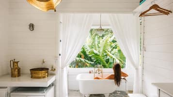 Chalet | 1 bedroom, Egyptian cotton sheets, premium bedding