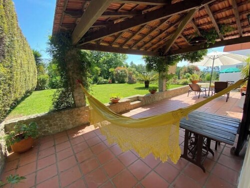Relax in Casa Pousadela with Garden 5 km from the sea