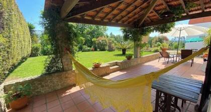 Relax in Casa Pousadela with Garden 5 km from the sea