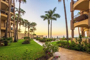 Property grounds -   Surf/Beach Lovers Paradise @ Las Olas, Remodeled 2BR Steps from the Sand/Pool (San José del Cabo)