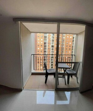 Interior - Apartamento Sabaneta 3 hab 2 Baños (Las Lomitas)