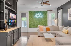 Smart TV