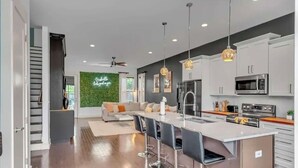 Interior - Rooftop, Large Backyard, Fire Pit, Near Downtown Nashville! (Nashville)