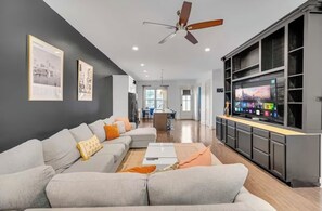 Smart TV, fireplace