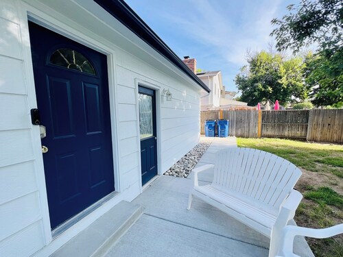 2BD Guest Suite in Basement – Spacious and Private Half of the Home