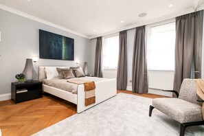 Room - Lavish and Luxurious Chelsea Home (London)