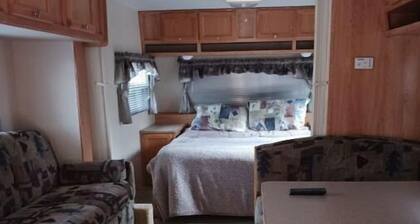Camp Lilybug-Calm Oasis Pet Friendly!