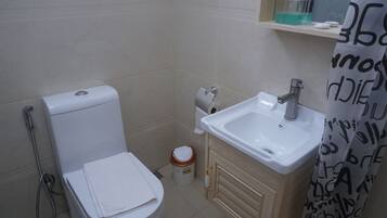 Shower, free toiletries, towels, soap