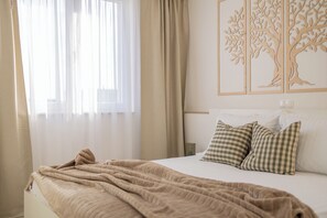 1 bedroom, desk, iron/ironing board, free WiFi