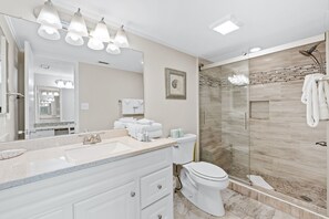 Phòng | Phòng tắm | Đồ dùng nhà tắm miễn phí, máy sấy tóc, khăn tắm, xà phòng 