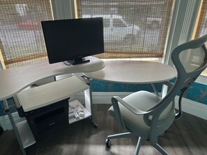 Interior - Grandmillennial one bedroom in Buffalo’s West Side (Buffalo)