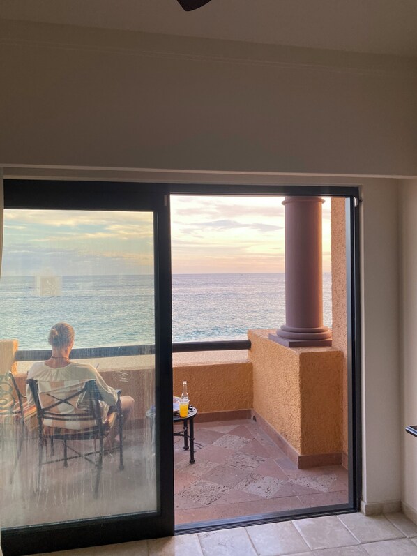 Interior - OCEAN FRONT CONDO.. SUNRISE AND SUNSET DAILY
 private, master bed/bath penthouse (Cabo San Lucas)
