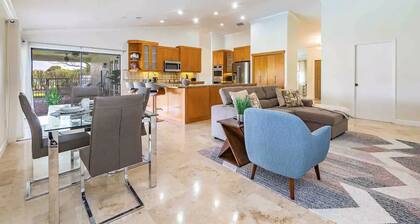 4 BR 3.5 w/pool. Near Delray Beach and Wellington and equestrian communities