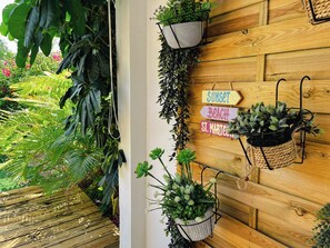 Exterior detail - Casa Hibiscus, Plage et Piscine, Baie Orientale (Collectivité de Saint-Martin)