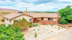 Exterior - NEW! Views, Hot Tub & Trails (Grand Junction)