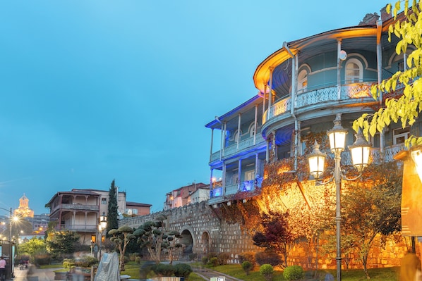 Front of property - Blue Balcony Hotel (Tbilisi)