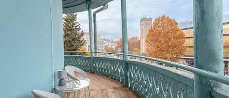 Design Suite | Balcony view