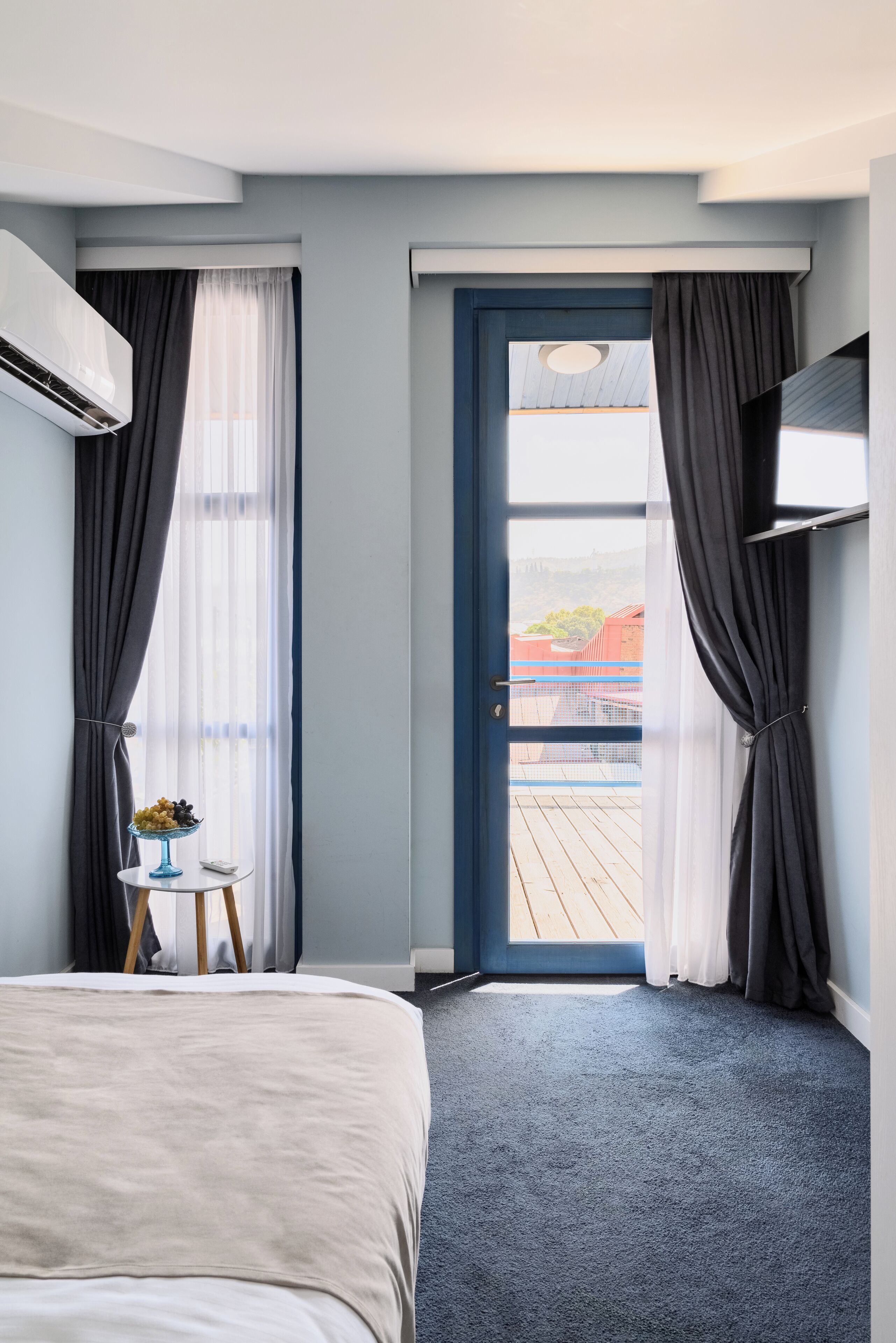 Premium bedding, minibar, in-room safe, soundproofing