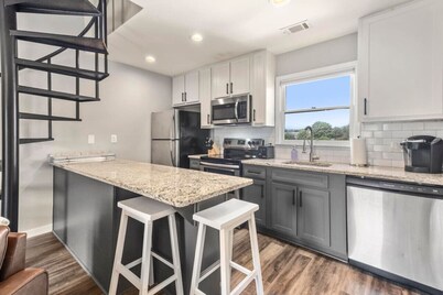 WDE 2 Bedroom Condo - Walk to the big game!