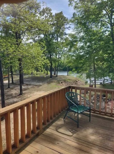 The Barn, Entire home hosted by David
5 guests 3 bedrooms 3 bed, 2 bath