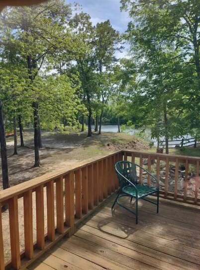 The Barn, Entire home hosted by David
5 guests 3 bedrooms 3 bed, 2 bath