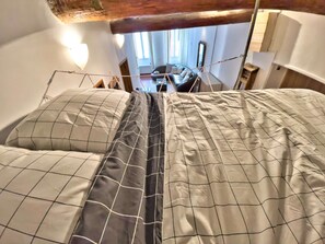 2 chambres, bureau, fer et planche à repasser, Wi-Fi gratuit