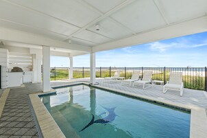 House | Private pool