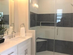 Shower, hair dryer, towels, toilet paper - Stunning Sunset Views! Bayside property with non-stop sun and water views. (Galveston)