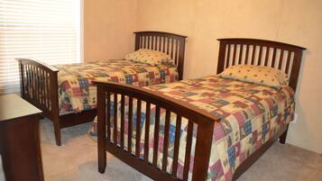 3 bedrooms, free WiFi, bed sheets