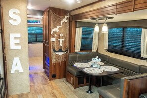Interior - Coastal Rv Getaway-Pet Friendly- Beaches and Islands 2-10 minutes away! (Fort Myers)