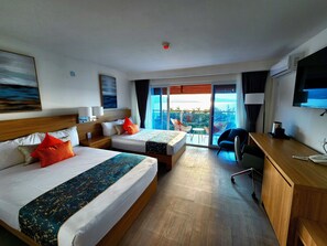 Superior-Doppelzimmer | Hochwertige Bettwaren, Zimmersafe, individuell eingerichtet
