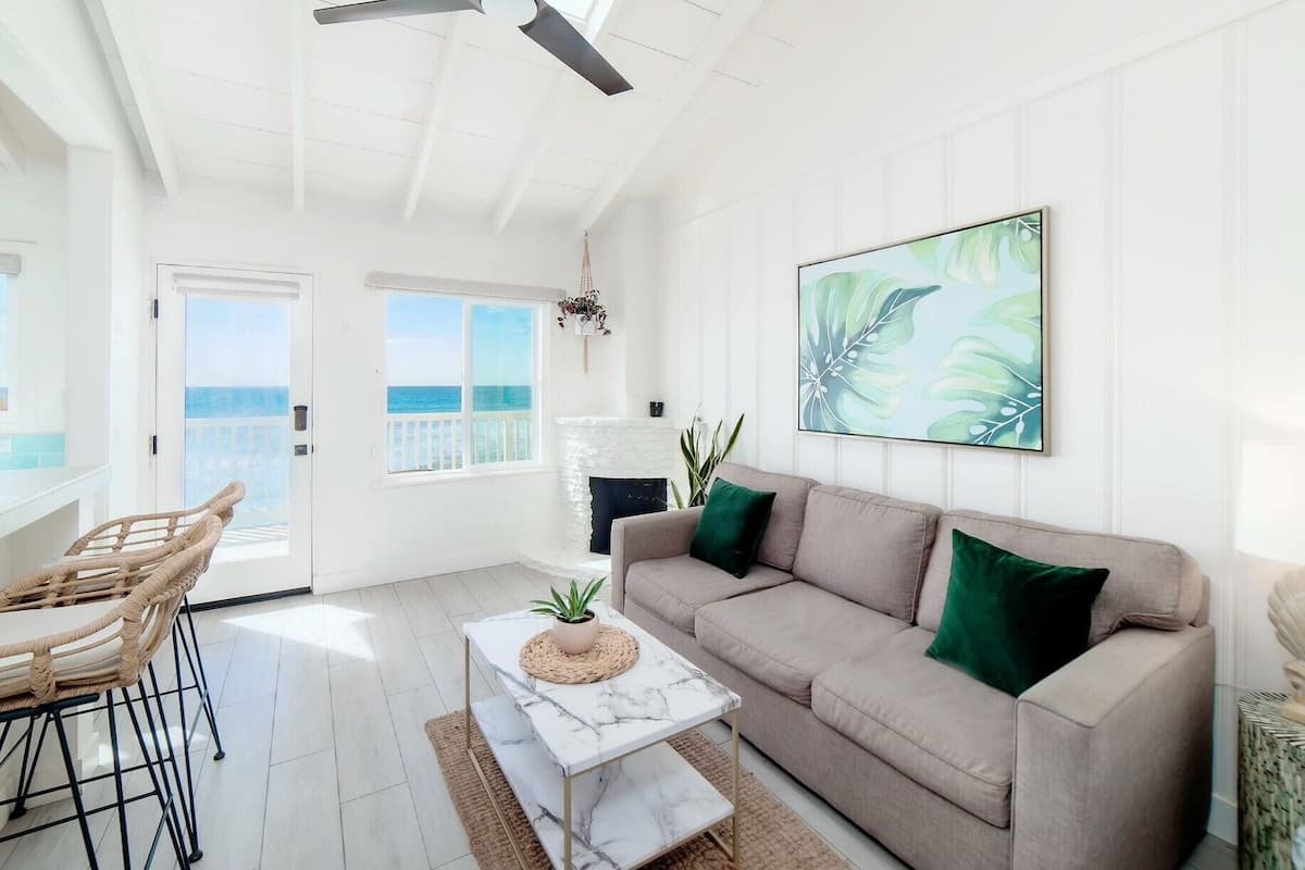 Condo, 1 Queen Bed with Sofa bed, Balcony, Ocean View (Unit 2) | Living area | 40-inch flat-screen TV with cable channels, TV