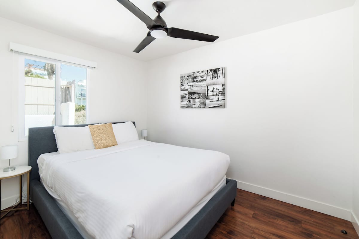 Condo, 1 Queen Bed with Sofa bed, Balcony, Ocean View (Unit 3) | 1 bedroom, individually decorated, individually furnished, free WiFi