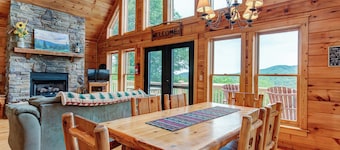 Stunning Views Game Room~4300'~Sleeps 12~Hot Tub~Firepit Table~Hatley Pointe Ski