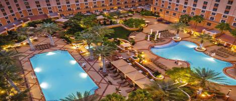 Outdoor pool, a heated pool