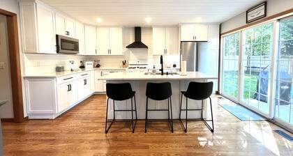 ☘️ 10 mins to Notre Dame, 4 Bedrooms, Garage Park, Restaurants Close. Go Irish!☘️