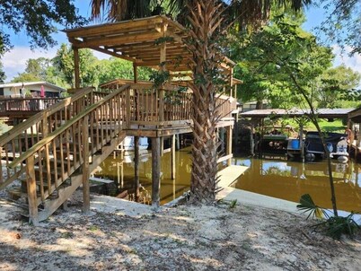 It's all about the water - #2! Pet-friendly!