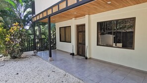 Front of property - Riverside Apartments (Cóbano)