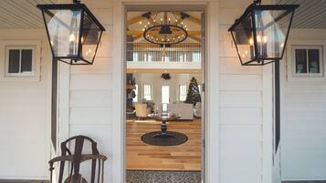 Cottage Keluarga | Interior