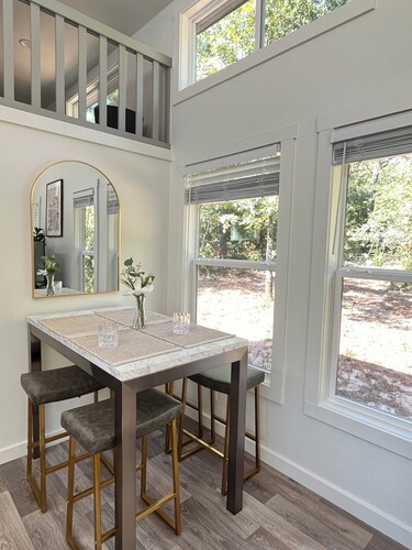 New Tiny Home on 16 heavily-wooded acres in East Texas!