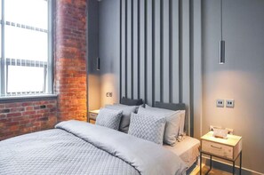 1 bedroom, free WiFi, bed sheets - 1-bed Loft Apartment - Free Parking, Central (Manchester)