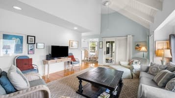 Fernseher, DVD-Player