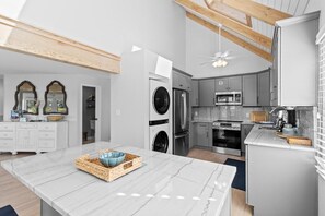 Fridge, microwave, oven, stovetop - Island Serenity Lake View 3 Bedroom with Amenities (Pawleys Island)