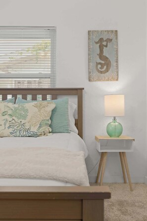 1 bedroom, iron/ironing board, WiFi, bed sheets - Siesta Keys Neighbor 5min to Beach - Entire Suite Apartment (Sarasota)