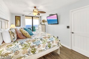 2 bedrooms, desk, iron/ironing board, bed sheets - Phoenix Rental II 2042 (Orange Beach)
