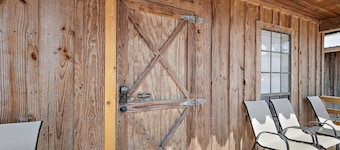 Cottage 2 - Bourbon Way