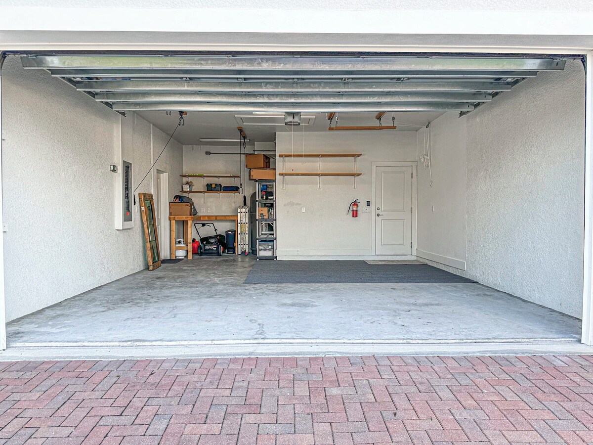 Photo 25 of Modern 5 Bed Home Near Downtown Naples/Beach!
