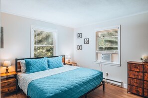 3 slaapkamers, een strijkplank/strijkijzer, reisbedje, gratis wifi
