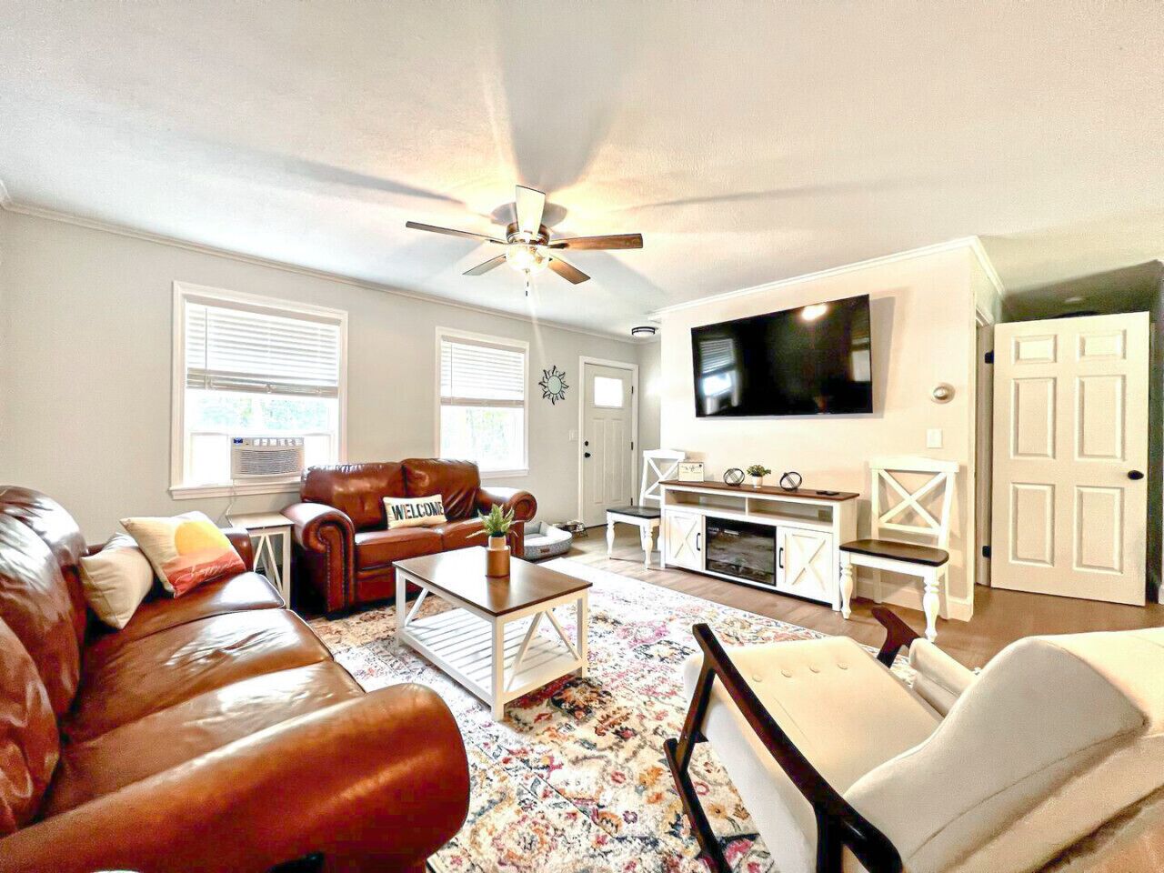 TV, fireplace, table tennis